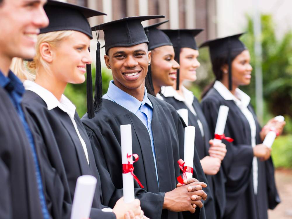 Conheça os 15 cursos de graduação mais procurados no Brasil