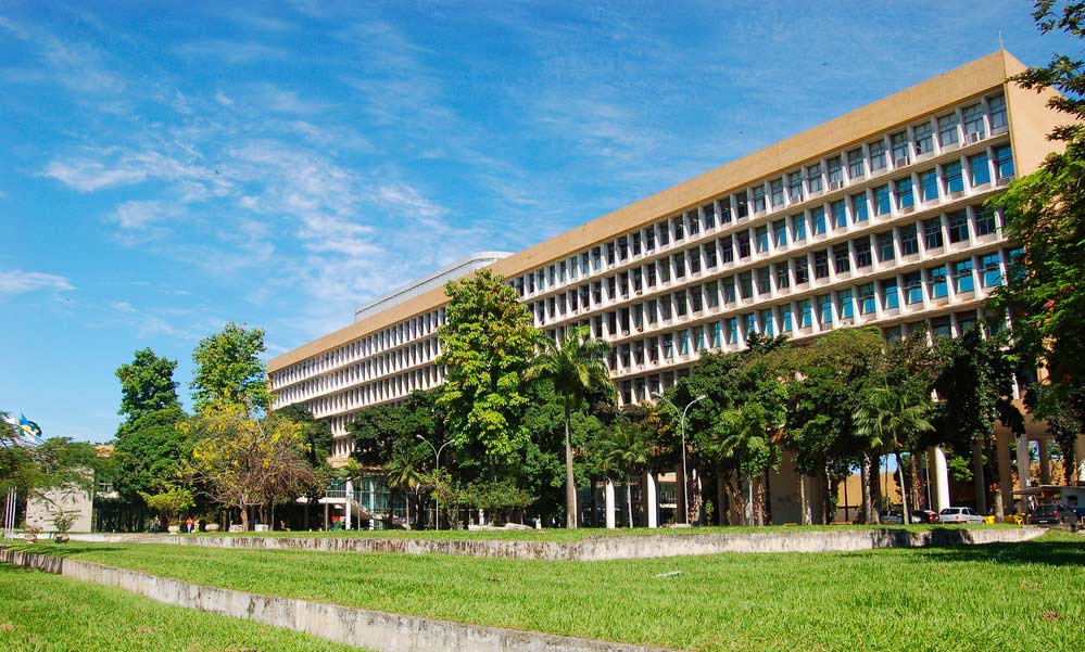 Conheça as 13 melhores faculdades de direito do Brasil e do Mundo