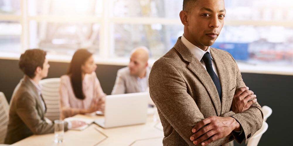 Meu chefe é falso: o que fazer? Dicas para lidar com essa situação